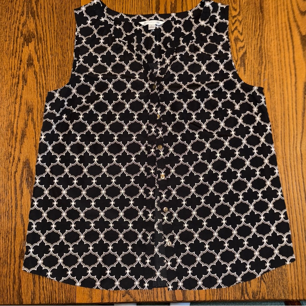 Croft & Barrow Black and White Buttoned Blouse